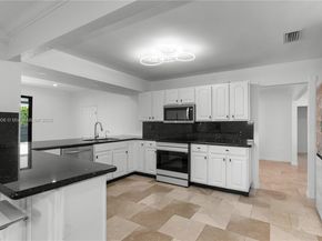 1315 N 47th Ave, Hollywood FL 33021