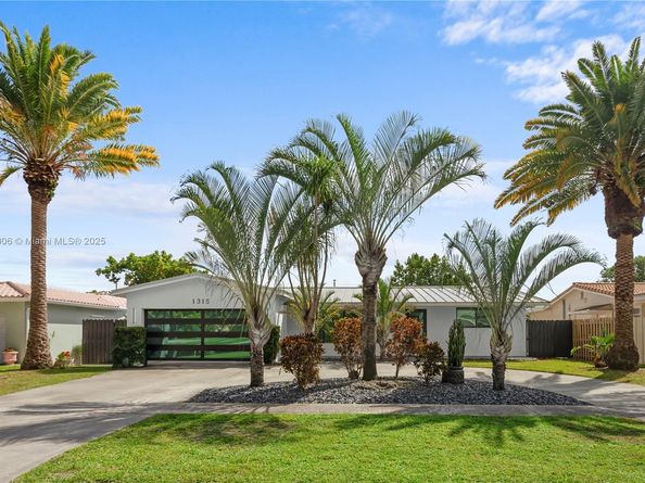 1315 N 47th Ave, Hollywood FL 33021
