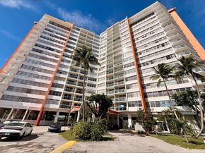 1301 NE Miami Gardens Dr 1406W, Miami FL 33179