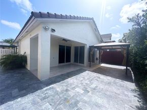 15021 SW 143rd St, Miami FL 33196