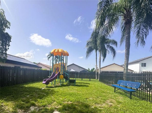 15021 SW 143rd St, Miami FL 33196
