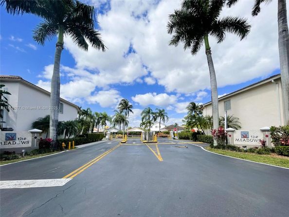 15021 SW 143rd St, Miami FL 33196