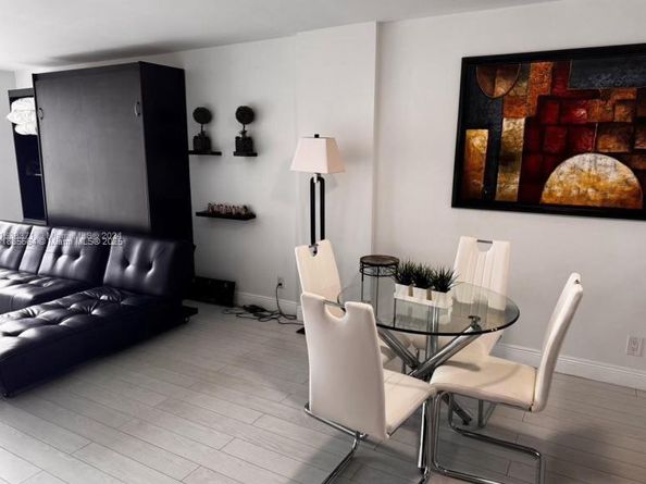 Undisclosed Address #A11835664, Hollywood FL 33019