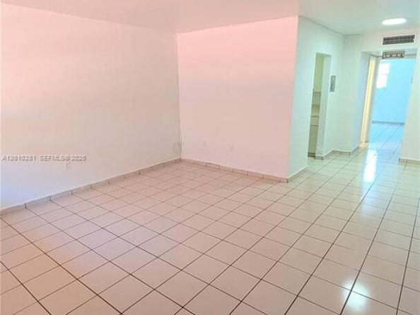 4655 Palm Ave 124, Hialeah FL 33012