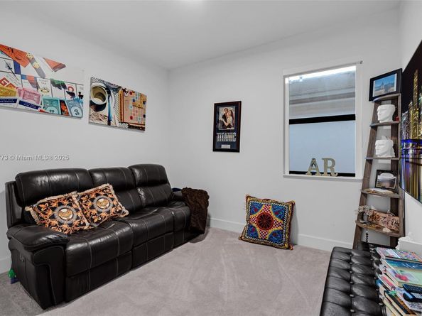 17565 SW 46th St, Miramar FL 33029