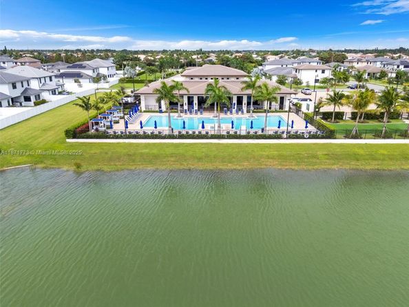 17565 SW 46th St, Miramar FL 33029