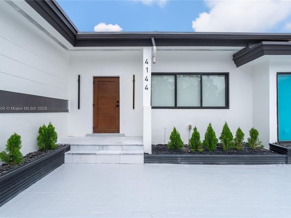 4144 Alton Rd, Miami Beach FL 33140