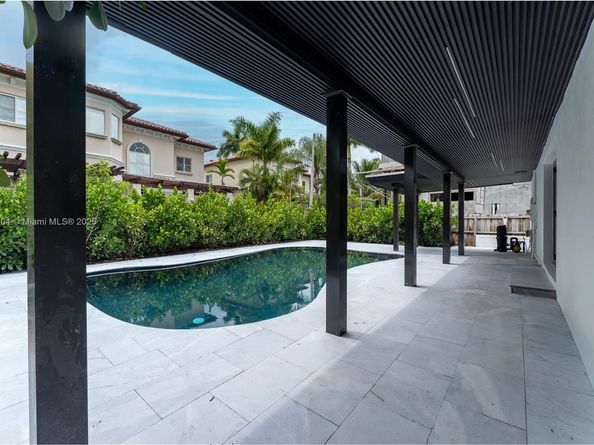 4144 Alton Rd, Miami Beach FL 33140