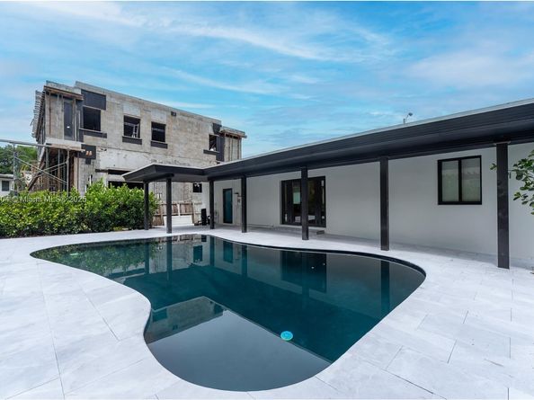 4144 Alton Rd, Miami Beach FL 33140