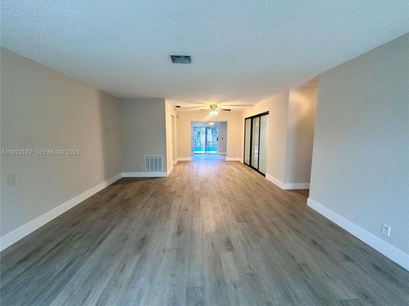 10221 SW 50th Ct, Cooper City FL 33328