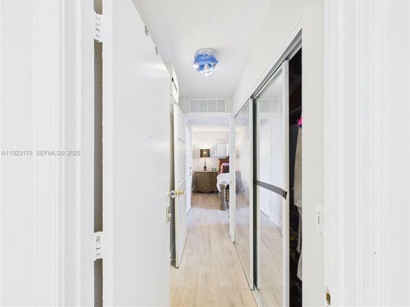 10221 SW 50th Ct, Cooper City FL 33328