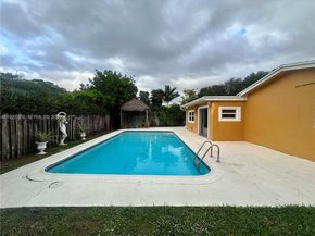 10221 SW 50th Ct, Cooper City FL 33328