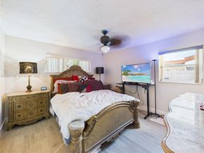 10221 SW 50th Ct, Cooper City FL 33328