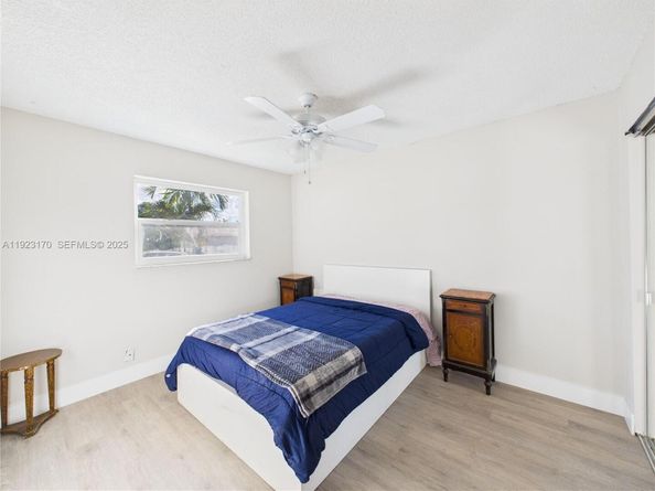 10221 SW 50th Ct, Cooper City FL 33328