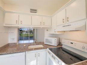 9311 Orange Grove Dr 211, Davie FL 33324