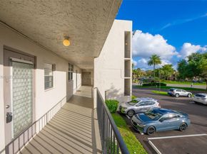 9311 Orange Grove Dr 211, Davie FL 33324