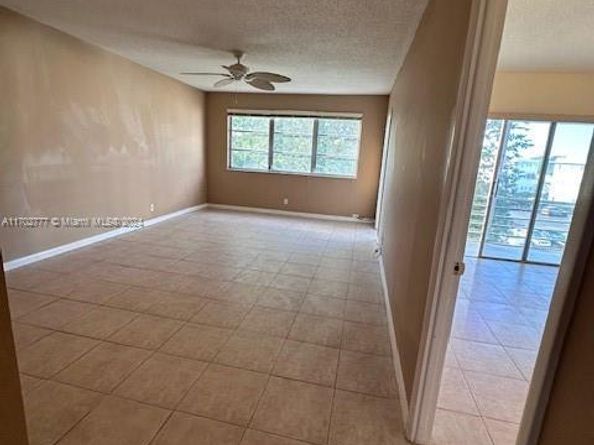 2223 Park Ln 304, Hollywood FL 33021