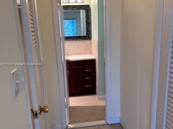 2223 Park Ln 304, Hollywood FL 33021