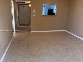 2223 Park Ln 304, Hollywood FL 33021