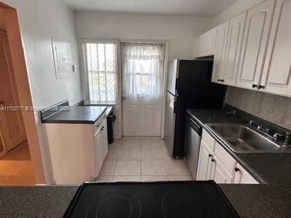 2223 Park Ln 304, Hollywood FL 33021