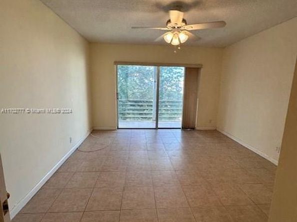 2223 Park Ln 304, Hollywood FL 33021