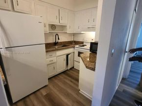 600 Layne Blvd 118, Hallandale Beach FL 33009