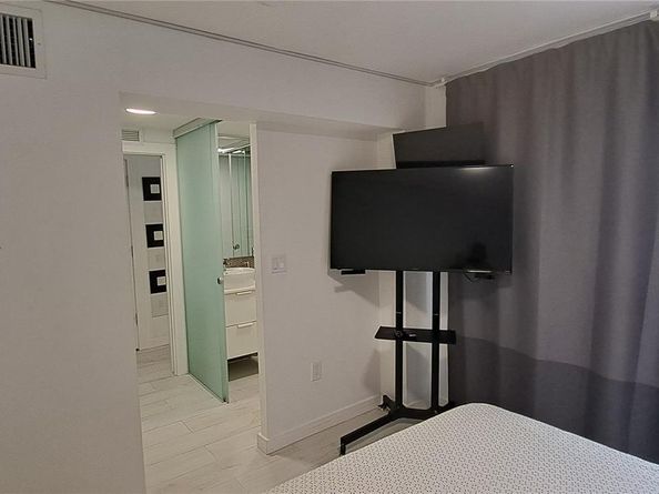 846 Michigan Ave 101, Miami Beach FL 33139
