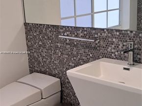 846 Michigan Ave 101, Miami Beach FL 33139
