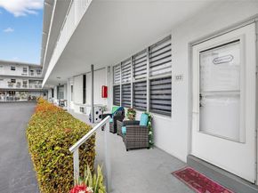 3177 S Ocean Dr 122, Hallandale Beach FL 33009