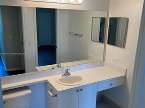 2015 SE 10th Ave 130, Fort Lauderdale FL 33316