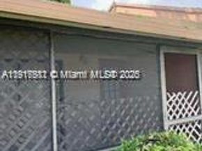 1316 White Pine Dr, Wellington FL 33414