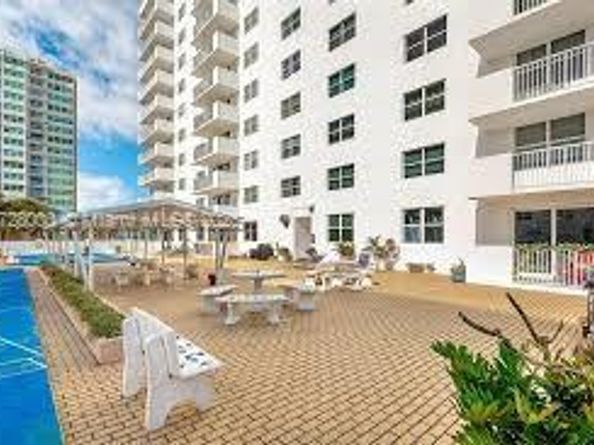 1601 S Ocean Dr 105, Hollywood FL 33019