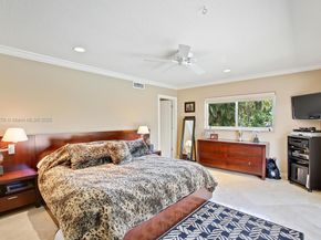 7050 NE 7th Ave, Boca Raton FL 33487