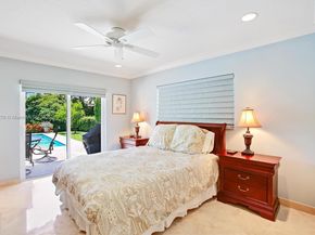 7050 NE 7th Ave, Boca Raton FL 33487