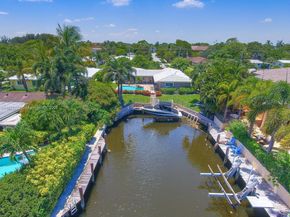 7050 NE 7th Ave, Boca Raton FL 33487