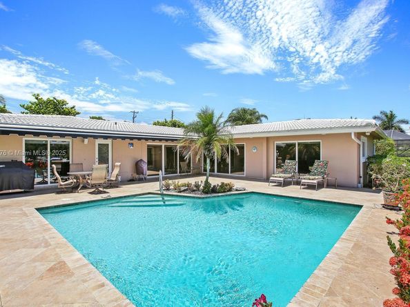 7050 NE 7th Ave, Boca Raton FL 33487