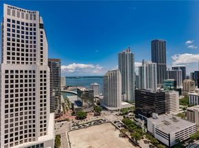 68 SE 6th St 2701, Miami FL 33131