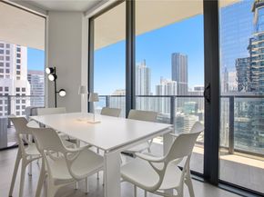 68 SE 6th St 2701, Miami FL 33131