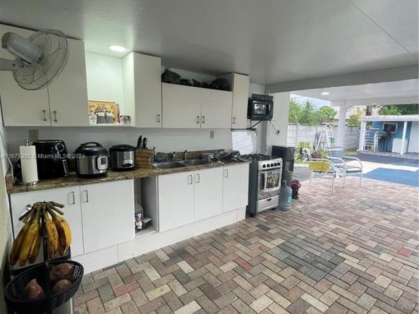 1369 Rainbow Ave, Palm Beach FL 33406