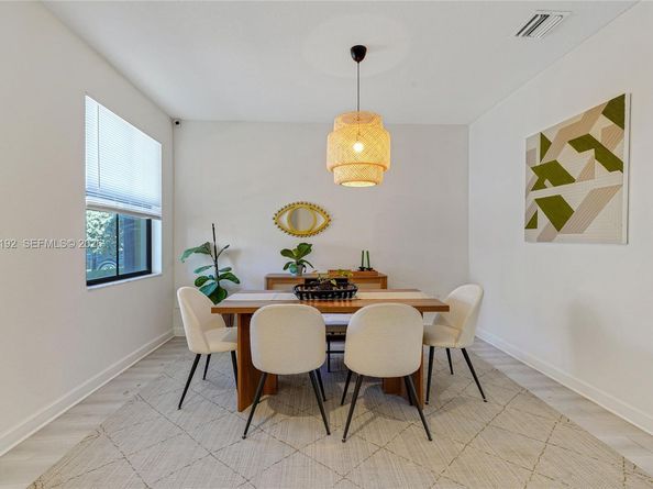 10589 W 33rd Ln, Hialeah FL 33018