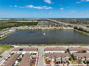 10589 W 33rd Ln, Hialeah FL 33018