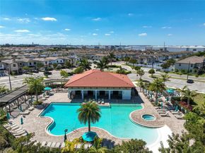 10589 W 33rd Ln, Hialeah FL 33018