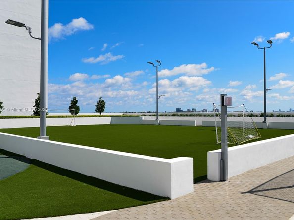 16385 Biscayne Blvd 1819, North Miami Beach FL 33160