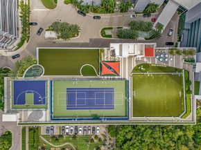 16385 Biscayne Blvd 1819, North Miami Beach FL 33160