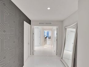 851 NE 1st Ave 1411, Miami FL 33132