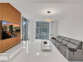 851 NE 1st Ave 1411, Miami FL 33132