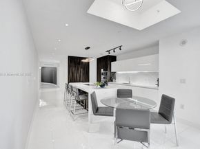 851 NE 1st Ave 1411, Miami FL 33132