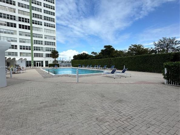 2100 Sans Souci Blvd A1509, North Miami FL 33181
