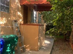3410 SW 11th St, Miami FL 33135
