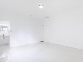 5550 SW 4th St, Miami FL 33134